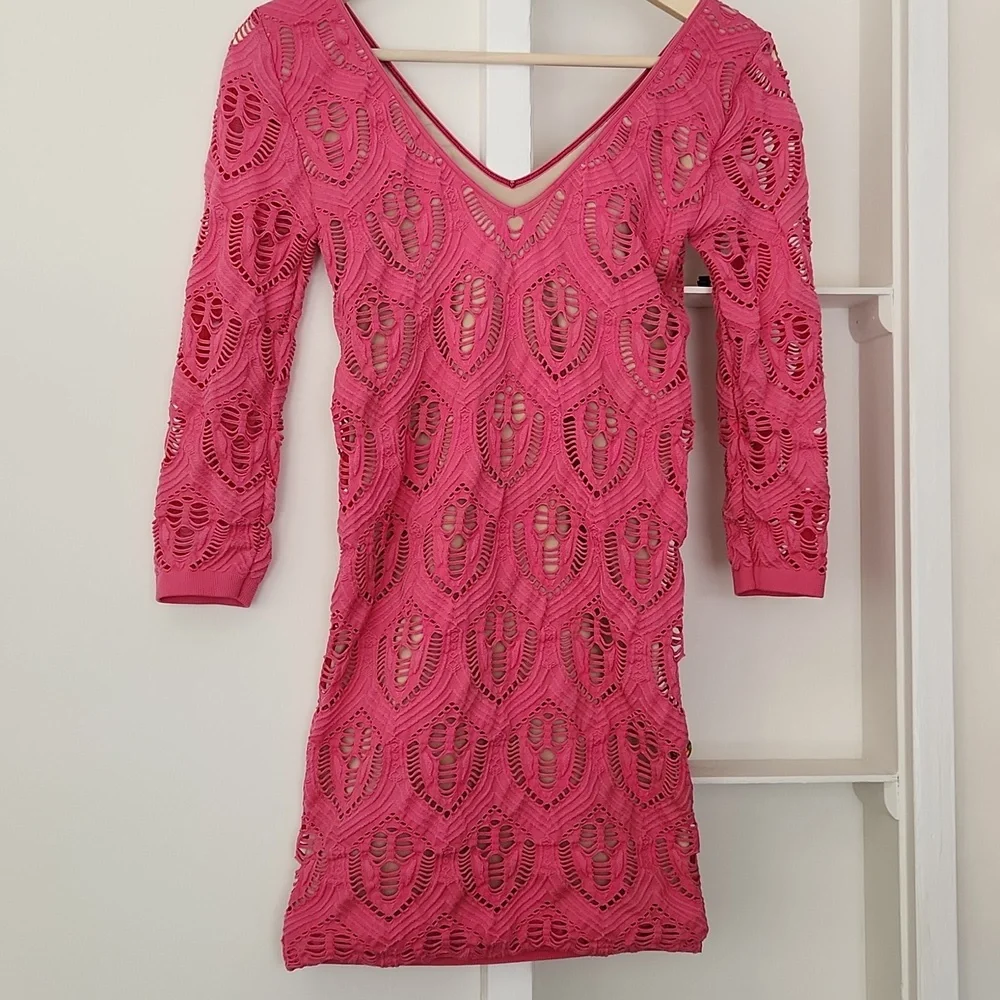 Bebe Lace Overlay Fitted Long Sleeve Dress Pink Cream M L - Picture 5 of 15